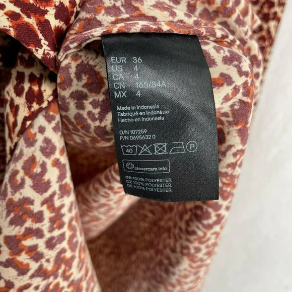 H&M Button Up Tops Women Sz 4 Burgundy Ivory Leopard Print Collared Long Sleeves - Picture 11 of 12